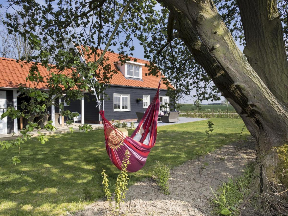 Rustic Holiday Home In Wissenkerke With Garden エクステリア 写真